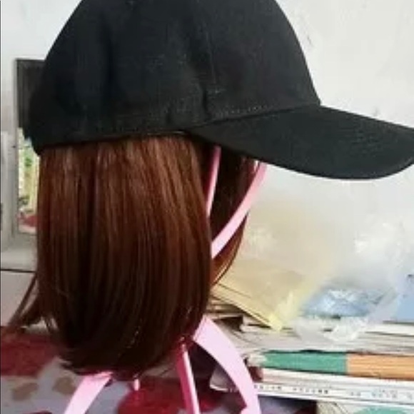 Baseball cap with bob brown style hair NWT main image 7